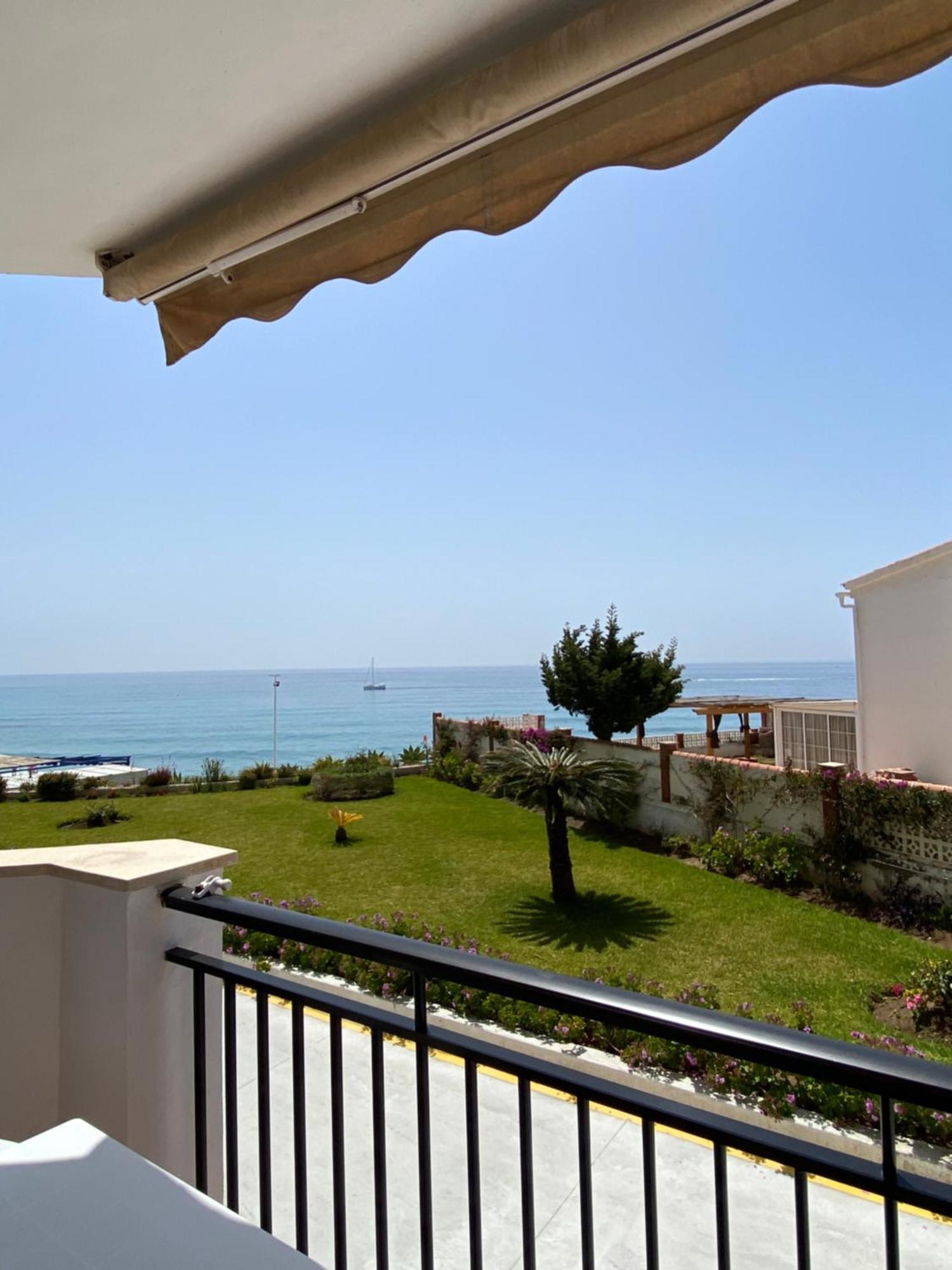 נרחה Apartamento A Pie De Playa. מראה חיצוני תמונה
